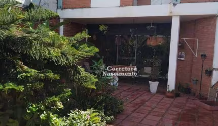 Casa com 4 dormitórios à venda, 319 m² por R$ 1.200.000,00 - Centro - Jacareí/SP