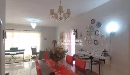 Casa com 3 dormitórios à venda, 199 m² por R$ 700.000,00 - Centro - Jacareí/SP