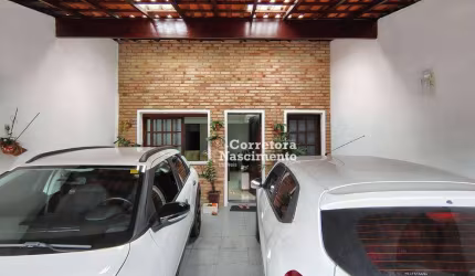 Casa com 3 dormitórios à venda por R$ 390.000,00 - Parque Califórnia - Jacareí/SP