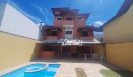 Casa com 3 dormitórios à venda, 203 m² por R$ 1.100.000 - Villa Branca - Jacareí/SP
