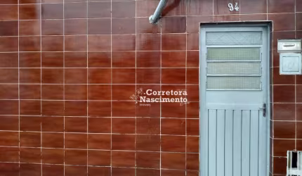 Casa com 1 dormitório para alugar por R$ 1.000,00/mês - São João - Jacareí/SP