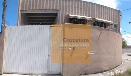 Galpão, 250 m² - venda por R$ 850.000,00 ou aluguel por R$ 6.000,00/mês - Jardim Emília - Jacareí/SP