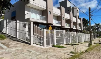 Sobrado à venda no bairro Colina Sorriso - Caxias do Sul/RS