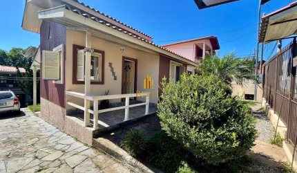 Casa à venda no bairro Desvio Rizzo - Caxias do Sul/RS