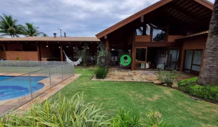 Casa a Venda em Condomínio Jardim Acapulco 5 quartos