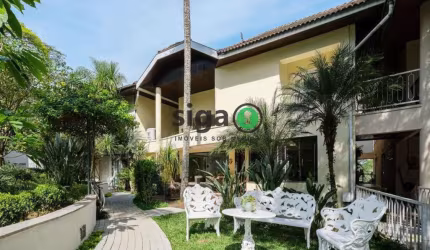 Casa em Condomínio a venda /locação no Brooklin com 5 quartos