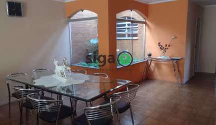 Casa térrea Jardim Têxtil 10,50 x 27,00 metros.