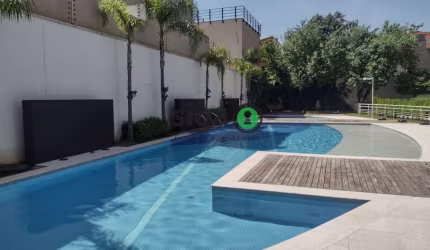 Apartamento na Mooca, alto padrão, com depósito e piscina aquecida.
