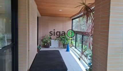 Apartamento para locação 4 dormitorios, 3 suítes, 3 vagas, 160 metros no Villaggio Panamby-Mobiliado