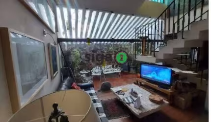 Casa a venda mobiliada com Localização 210m²