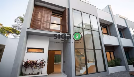 Casa em Condomínio fechado, a venda ,com 4 quartos, sendo 2 suites, 4 vagas, no Alto da Boa Vista.