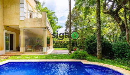 Casa em Condomínio a venda em Alto da Boa Vista com 4 quartos