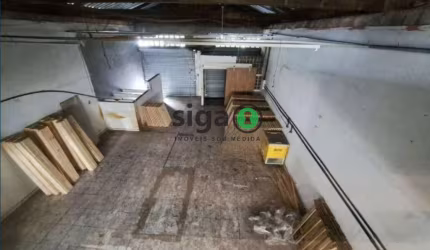 Galpão Amplo e Bem Localizado para Locação no Jabaquara - 400m² | 4 Banheiros | Próximo ao Metrô