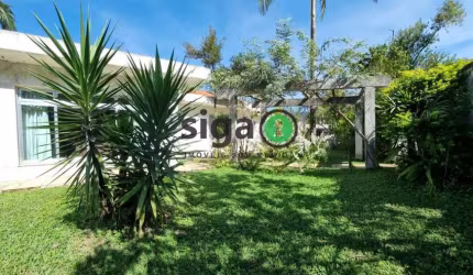 Casa para Locação ou Venda no Alto de Pinheiros com 400m², 4 suites , jardim, 4 vagas, sem mobilia
