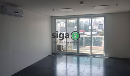 Sala Comercial para alugar com 36 metros, banheiro e 1 vaga no Morumbi - Sp