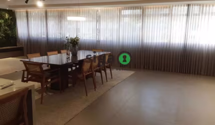 Apartamento para alugar com 4 quartos em Jardim Europa