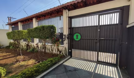 Sobrado para venda em Planalto Paulista de 216.00m² com 4 Quartos, 4 Suites e 8 Garagens