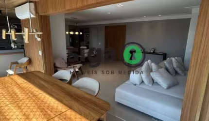 Apartamento Alto Padrão de 163m², 4 Vagas, 3 Suítes -Totalmente Mobiliado!
