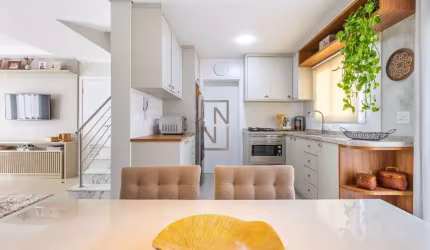 Casa em condomínio fechado com 3 quartos à venda na Rua João Dembinski, 515, Campo Comprido, Curitiba por R$ 1.250.000