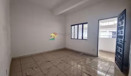 Casa de vila com 2 quartos, 80m², à venda em Nilópolis, Centro