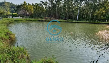 Chácara em Meio a Natureza com Lagoa e Terreno de 3.700m² à venda em Tijucas/SC
