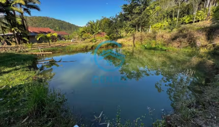 Chácara com Lagoa com Peixes e Terreno de 3.680m² à venda em Tijucas/SC