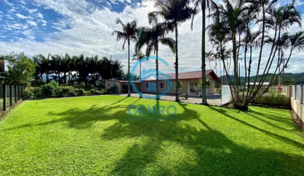 Excelente Sítio com Área de Pastagem e Terreno de 11.000m² ( 01 HECTARE ) à venda em Tijucas/SC