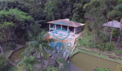 Sítio com Lindo Riacho, Lagoas e Terreno com 40.000m² ( 04 Hectares ) à venda em Tijucas/SC