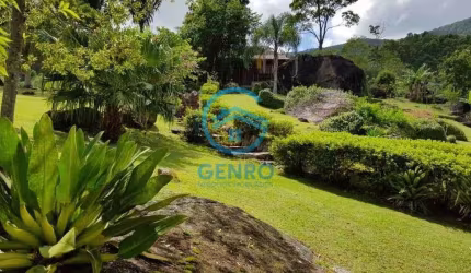 Chácara em Meio a Natureza com Cachoeira, Piscina e Terreno de 5.900m² à venda em Canelinha/SC