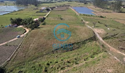 Excelente Área para Sítio com Riacho e Terreno de 58.500m² ( 5.85 HECTARES ) à venda em Tijucas/SC