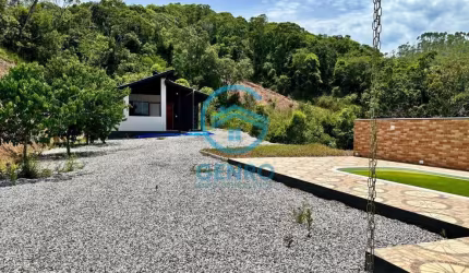 Chácara em Meio a Natureza com Piscina e Terreno de 2.500m² à venda em Canelinha/SC