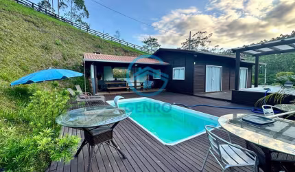 Chácara Mobiliada em Meio a Natureza, Piscina e Terreno de 2.250m² à venda em Tijucas/SC