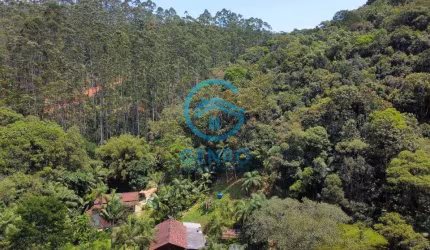 Chácara em Meio a Natureza com Cachoeira e Terreno de 6.000m² à venda em São João Batista/SC