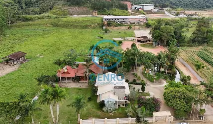 Sitio em Meio a Natureza com Piscina e Terreno de 16.000m² ( 1.6 HECTARES ) à venda em Canelinha/SC