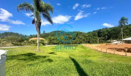 Lote para Chácara em Meio a Natureza com Lagoa e Terreno de 2.300m² à venda em Tijucas/SC