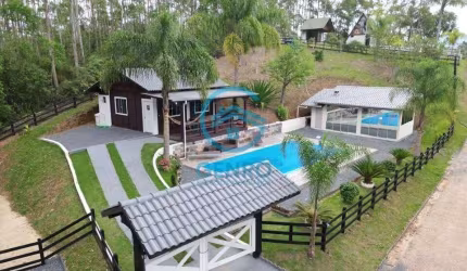 Chácara em Meio a Natureza com Piscina e Terreno de 5.000m² à venda em Nova Trento/SC