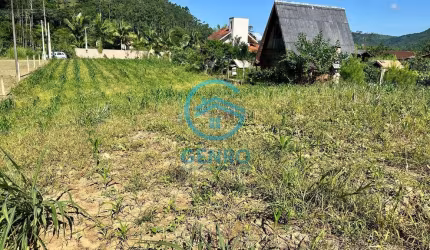 Lote para Chácara em Meio a Natureza e Terreno de 1.746m² à venda em Tijucas/SC