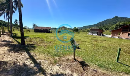 Lote para Chácara com Escritura Pública em Condomínio Rural com uma Excelente Infraestrutura à venda em Tijucas/SC