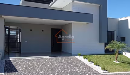 CASA TÉRREA COM SUITE À VENDA NO CONDOMÍNIO SANTA MÔNICA III - MOGI GUAÇU/SP