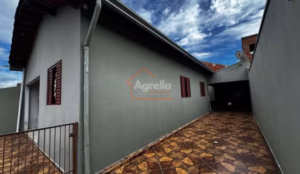 CASA À VENDA EM MOGI MIRIM SP, COM 3 DORMITÓRIOS E CHURRASQUEIRA - FINANCIAMENTO