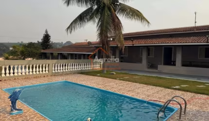CHÁCARA  Á VENDA COM PISCINA, CAMPO DE FUTEBOL E CHURRASQUEIRA, LAZER COMPLETO