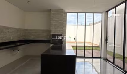 Sobrado Alto Padrão, 3 suítes, em Jardim Planalto, Goiânia/GO