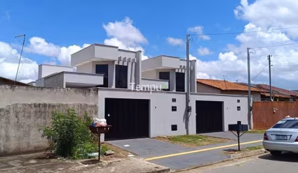 Casa à venda no bairro Parque Hayala - Aparecida de Goiânia/GO