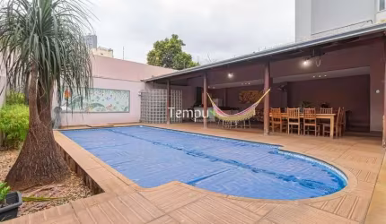 Sobrado de 421m² à venda no bairro Jardim América - Goiânia/GO