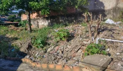 Vendo terreno 10 x 20 em Mesquita com r.g.i