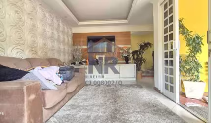 Casa com 3 quartos à venda na Rua Primeiro de Maio, Vila Rosali, São João de Meriti, 150 m2 por R$ 700.000
