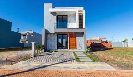 Sobrado com 3 dormitórios à venda, 127 m² por R$ 769.000,00 - Centro - Gravataí/RS