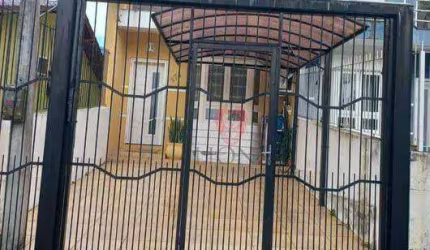 Sobrado com 2 dormitórios à venda, 86 m² por R$ 300.000,00 - Ibiza - Gravataí/RS
