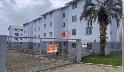 Apartamento em condomínio próximo a faixa a
