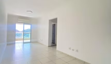 Apartamento Semimobiliado de 2 Quartos no Canto do Forte, Praia Grande